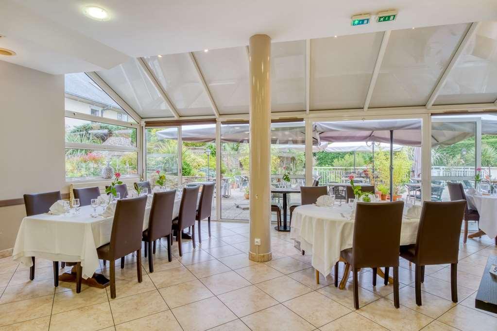 Brit Hotel Le Cygne Сен-Ілер-дю-Аркуе Ресторан фото